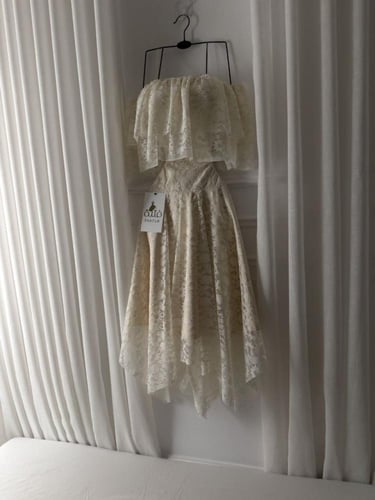 فستان اسماء