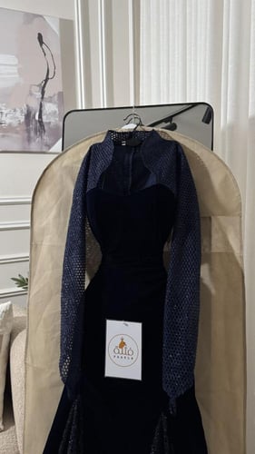 فستان منيرة