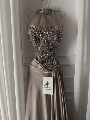 فستان انهار