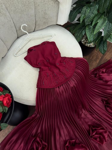 فستان عاليه