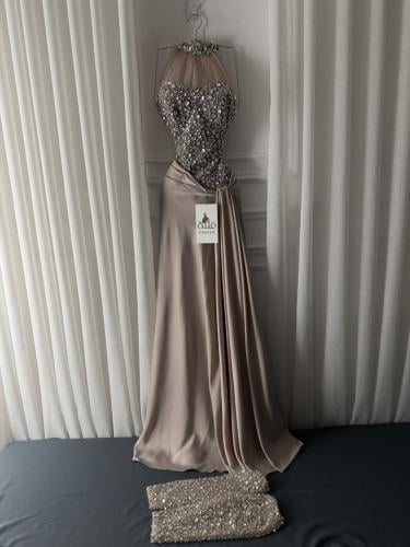 فستان انهار