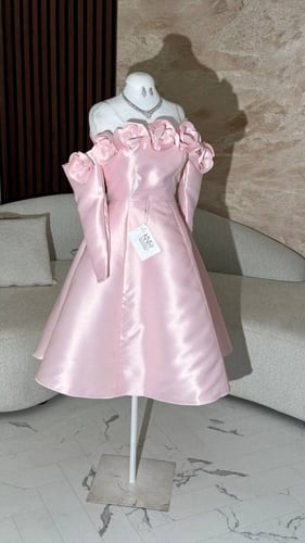 فستان ندى عبدالحكيم