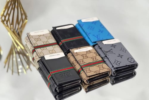 محفظة صغيرة من قوتشي