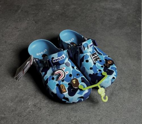 crocs bathing apeكروكس