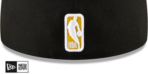 كاب نيوير مقفل