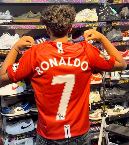 تيشيرت اليونايتد رونالدو
