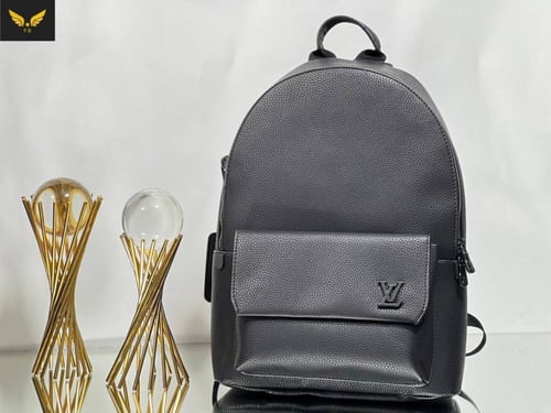 شنطة ظهر لويس فيتون