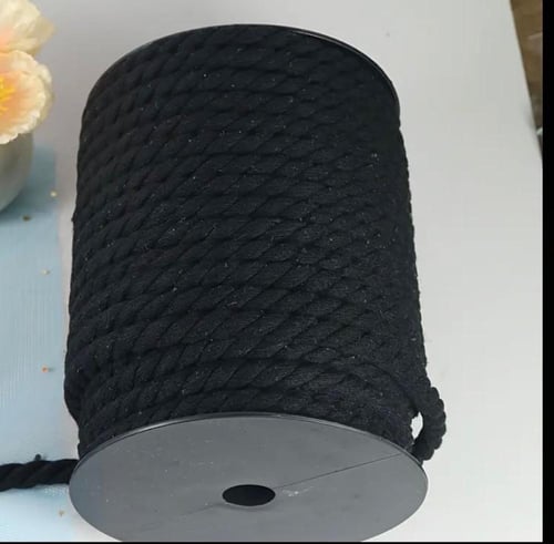 حبال أحذية كبيرة بعدة ألوان