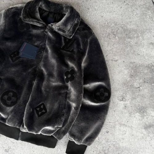 جاكيت لويس فيتون رمادي