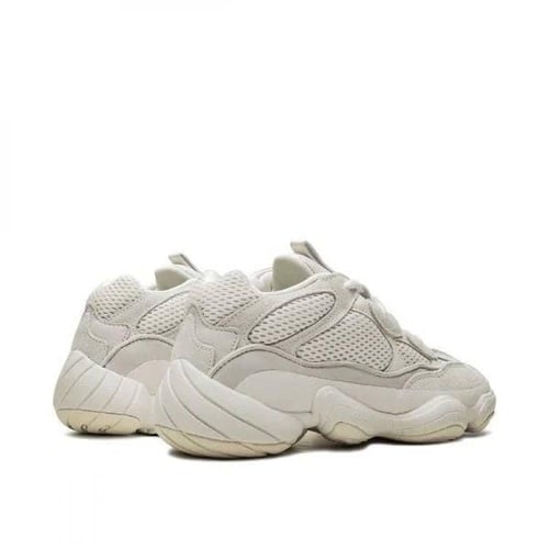 أداداس ييزي 500