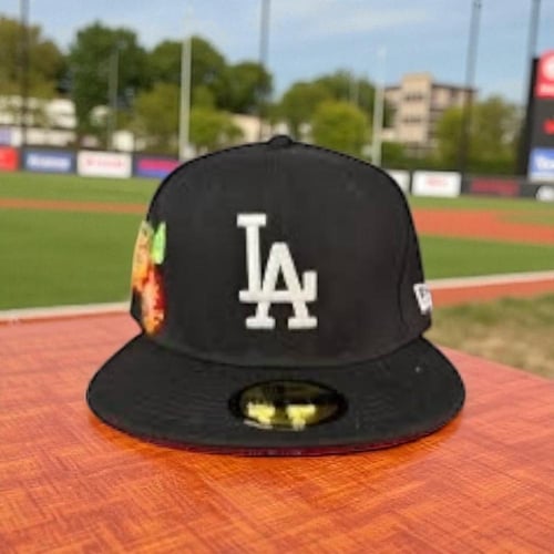 كاب نيوير مقفل