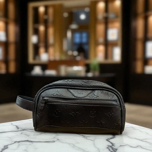 شنطة يد صغيرة من لويس فيتون