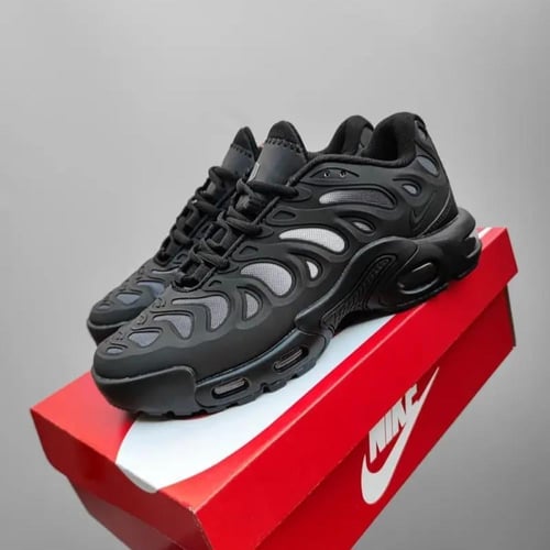 نايك اير ماكس بلس Nike Air Max