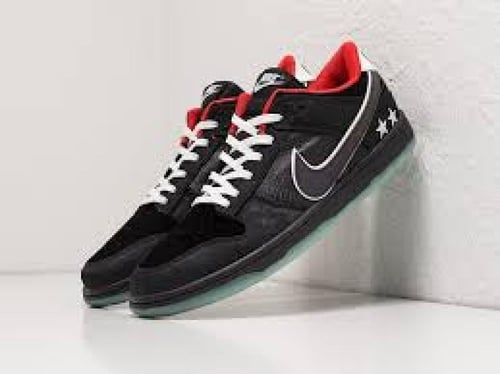 Nike x LPL League of Legends Dunk Low Retro sneake...