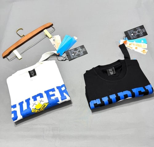 تيشيرت اوف وايت كيواس