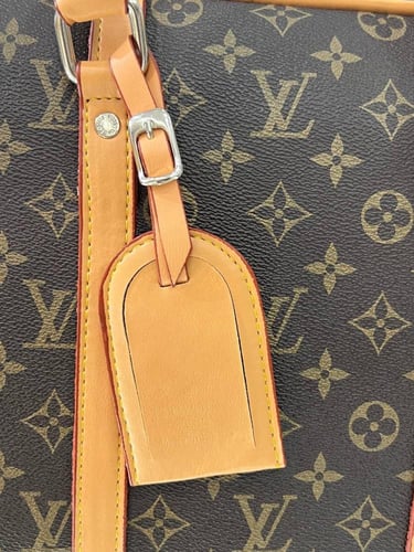 شنطة لابتوب من لويس فيتون