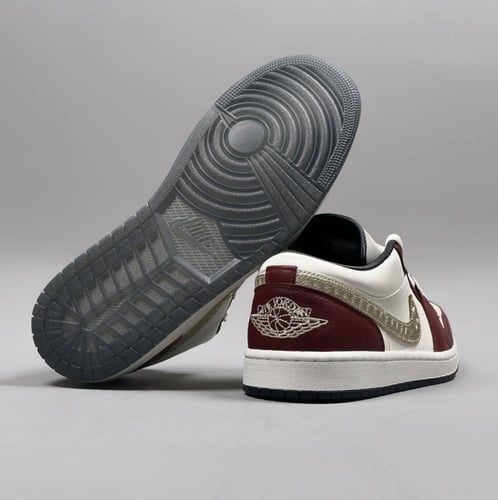 Nike Dunk Low SE Sail Multi-Camo