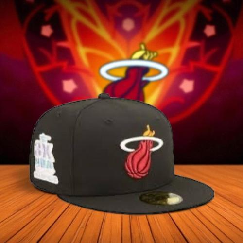 كاب نيوير مقفل