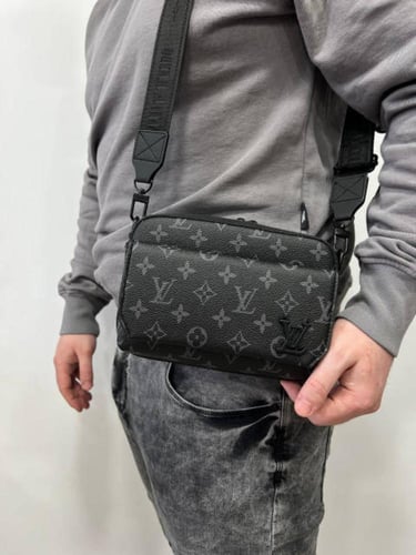 Louis Vuitton Pre-Owned