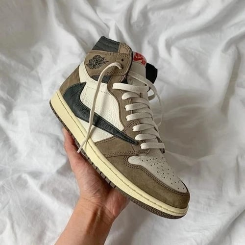 Travis Scott Nike