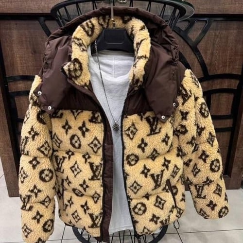 جاكيت صوف من لويس فيتون