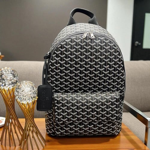 شنط ظهر قويارد