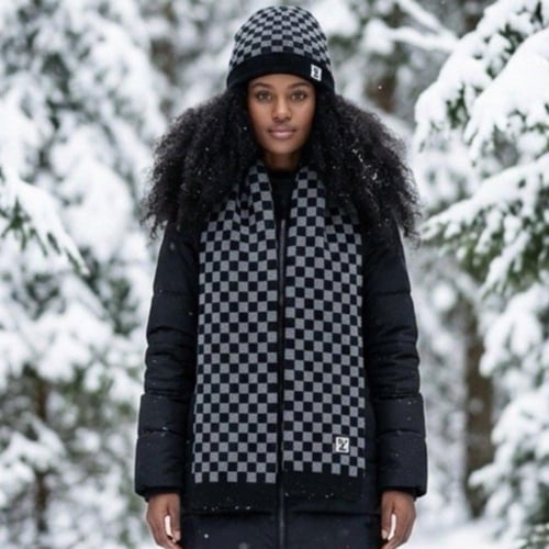 آيس كاب وشال لويس فيتون