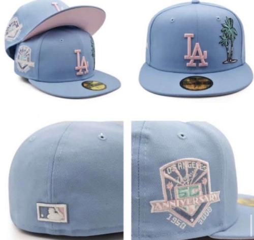 كاب نيوير مقفل