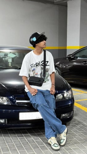 شنطة كتف من لويس فيتون