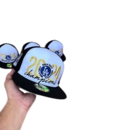 كاب نيوير مقفل