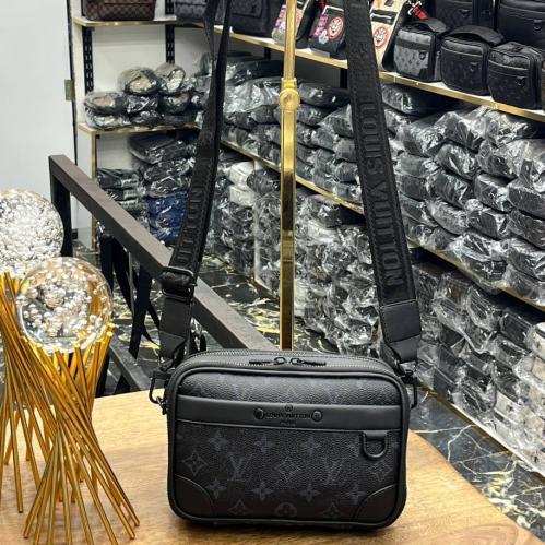 Louis Vuitton Pre-Owned