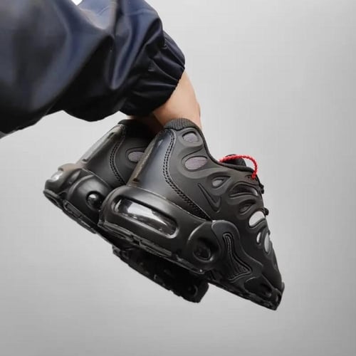 نايك اير ماكس بلس Nike Air Max