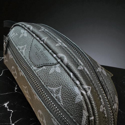 شنطة يد صغيرة من لويس فيتون