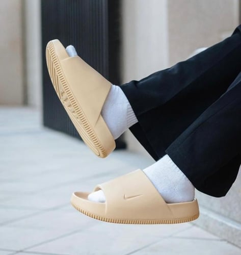 Nike’s Calm Slide Release In July