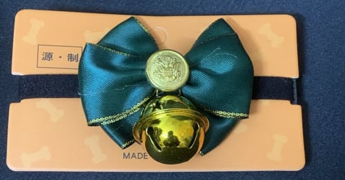 ربطة عنق فيونكة مع جرس