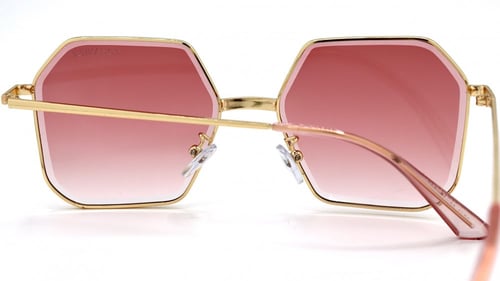 نظارة شانيل اللون الوردي