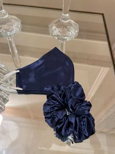 كمامة الحرير الطبيعي -كحلي