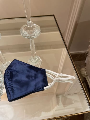 كمامة الحرير الطبيعي -كحلي