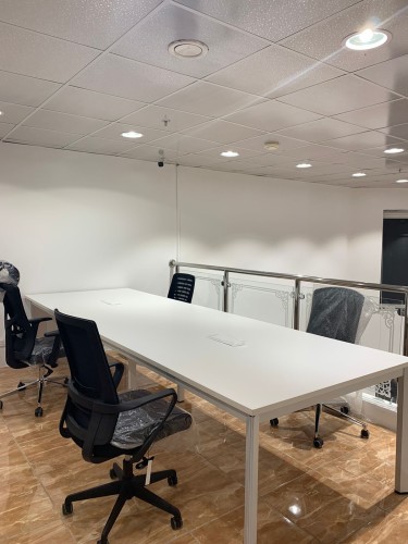 طاولة اجتماع