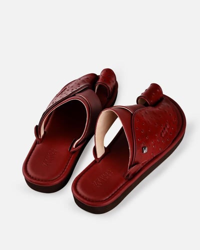 حذاء رجالي من الجلد الطبيعي بلون عودي