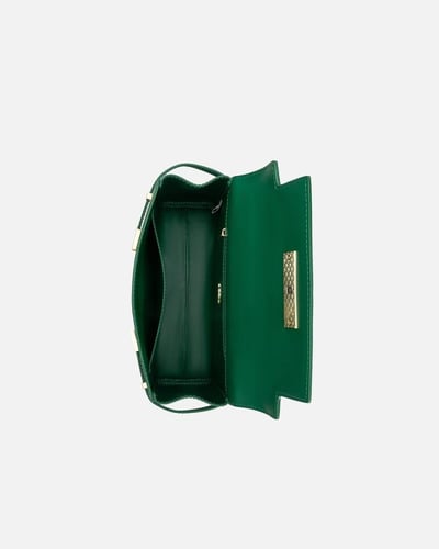 شنطة نسائية بلمسة من الفن بلون أخضر
