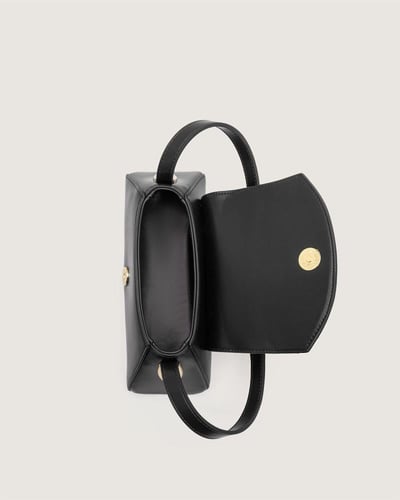 شنطة إمبريا النسائية جلد بلون أسود