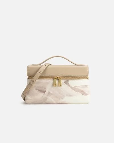 Women's everyday bag in beige and white
