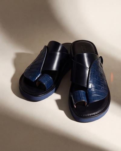 حذاء رجالي شرقي من الجلد الطبيعي بلون كحلي