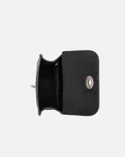 شنطة رجالية تجمع البساطة بالأناقة بلون أسود