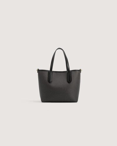 شنطة نسائية بمقاس متوسط بلون أسود.