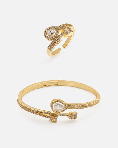 هدية نسائية ساعة وطقم اكسسوار