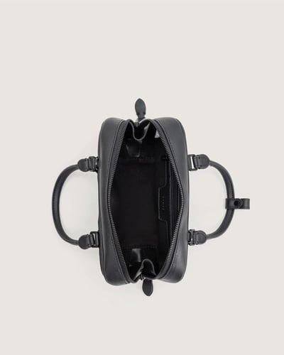 بوكس شنطة زهرة النسائية مخمل بلون أسود