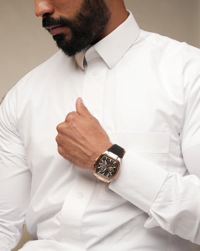 ساعة رجالية اوتوماتيك بلون أسود