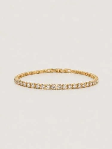 Distinctive Women's Tennis Bracelet in Gold